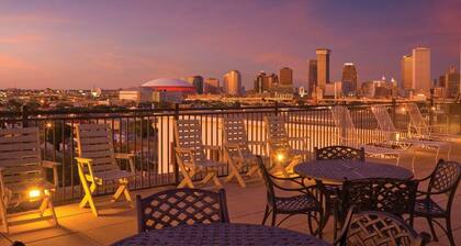 Garden District 1BR Suite at Club Wyndham Avenue Plaza – Streetcar Access