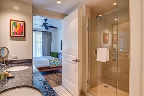Shower, designer toiletries - Honua Kai 4 Free Rental Cars KBM Resorts Grand Suite 4 Units, 9 Bedrooms HK Ml-2663 (Kaanapali)