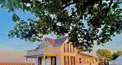 Our Family Farm - Badlands Getaway - Peaceful Retreat