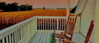 Our Family Farm - Badlands Getaway - Peaceful Retreat