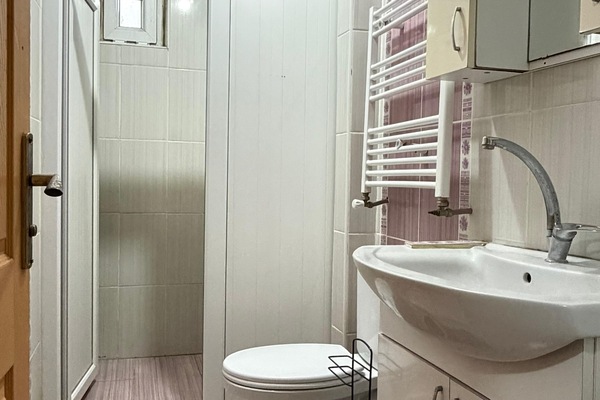 Appartement, balcon | Salle de bain