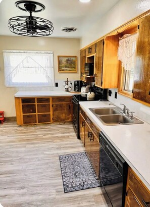Private kitchen -  Raspberry House is a farmhouse retreat in Beautiful Georgetown Idaho. (Montpelier)