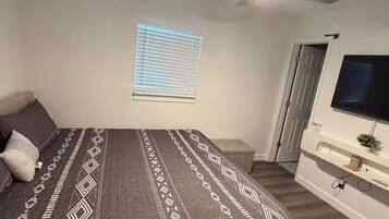 3 Schlafzimmer, Bügeleisen/Bügelbrett, WLAN