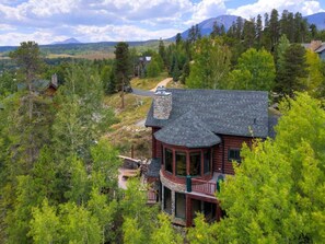 Exterior - Lincoln Lodge | Hot Tub • Fireplace • Views (Silverthorne)
