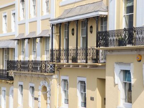 Exterior detail - Boats Galore - Torquay Marina&nbsp; (Torquay)