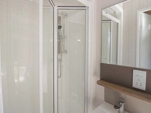 Cottage | Bathroom - The Plover (St Bees)