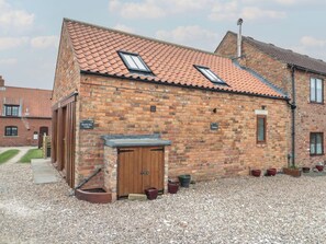 Exterior - Bumble Bee Lodge (Filey)