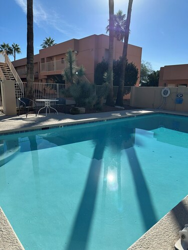 Flamingo Suites