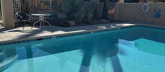 Flamingo Suites