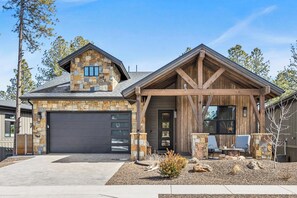 Exterior - NEW! | Single-Level | Hot Tub | AC | Int Design (Flagstaff)