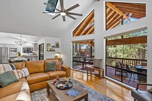 TV - NEW! | Kachina Cabin | AC | Trail Access | Hot Tub (Flagstaff)