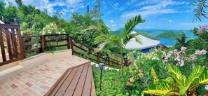 Terrace/patio - Magical Coral Bay Suite with Stunning Ocean Views A/C close to Beaches, shops  (Coral Bay)