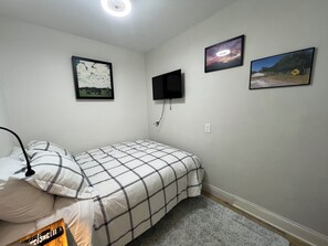 4 Schlafzimmer, Bügeleisen/Bügelbrett, kostenloses WLAN, Bettwäsche