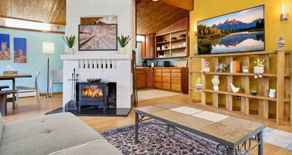 Serene MidCentury Gem 5BR Madison Park & World Cup