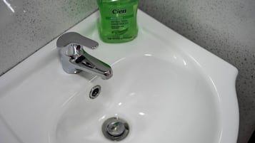 Équipements de salle de bain