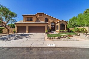 Exterior - Thunderbird Terrace | Summer Time Oasis with Pool (Glendale)