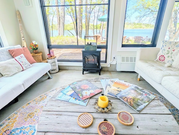 Books, stereo