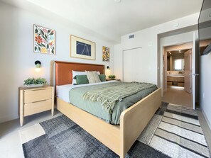 Room - C1611 - Modern Boho Retreat with Pool & City Views in Miami Downtown (Miami)