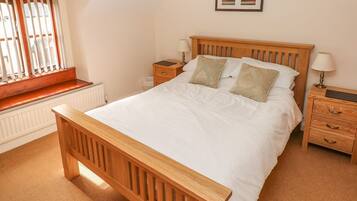 4 bedrooms, WiFi (free), individually decorated, individually furnished