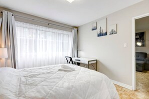 2 Schlafzimmer, Schreibtisch, Bügeleisen/Bügelbrett, WLAN