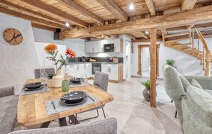 Dining - 2 bedroom beautiful apartment in Irrhausen (Irrhausen)
