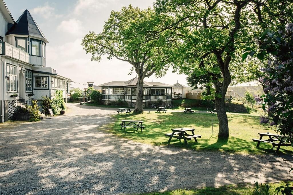 รับประทานอาหารกลางแจ้ง