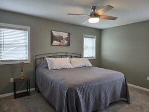 5 bedrooms, desk, iron/ironing board, free WiFi