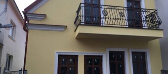 Modern 3BD Apartment in Zolynia Town Square