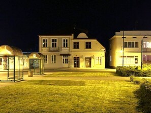 Exterior - Modern 3BD Apartment in Zolynia Town Square (Żołynia)