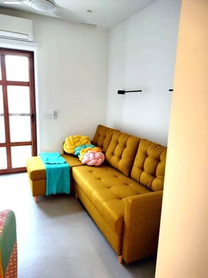 Living area - Modern 3BD Apartment in Zolynia Town Square (Żołynia)