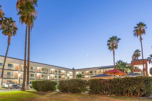 Truestay Inn