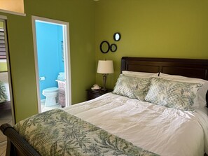 1 bedroom, desk, iron/ironing board, WiFi - Red Hook Retreat with Stunning Ocean Views (Red Hook)