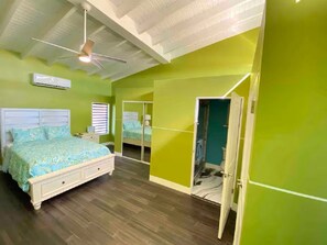 1 bedroom, iron/ironing board, WiFi, bed sheets - Spacious 2BR Retreat • Balcony Views + Parking (Red Hook)
