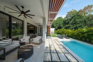 Piscine extérieure