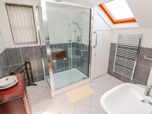 Shower - Park Hall Cottage (Haverfordwest)