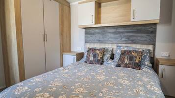 2 Schlafzimmer, kostenloses WLAN, individuell dekoriert