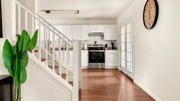 Microwave, oven, stovetop, dishwasher