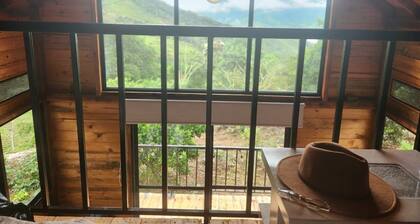 Cabin with mountain view. suitable for the whole family.
