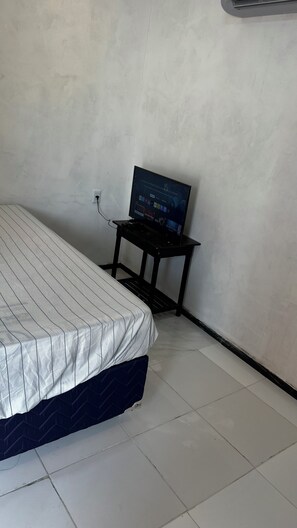 4 chambres, fer et planche à repasser, Wi-Fi, draps fournis