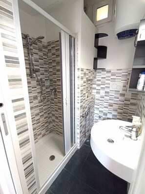 Bathroom - Villa Alba Costa Rei, 5 minutes from the beach (Costa Rei)