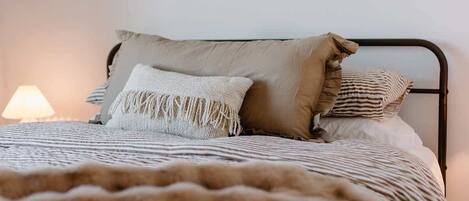 1 bedroom, travel crib, WiFi, bed sheets