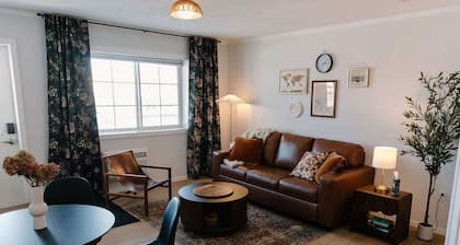 Lofts on Main â Modern Loft | Equipped Kitchenette | Sleeps 4