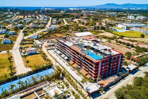 Exterior - Peaceful modern condo with rooftop pool,  washer-dryer and fitness room (Nuevo Vallarta)