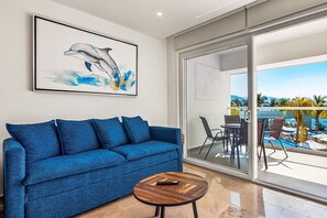 TV - Serene coastal getaway with private infinity pool, beach access & scenic vistas (Puerto Vallarta)