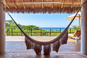 Terrace/patio - Tranquil Retreat with Pool, Views of the ocean, close to beach (Sayulita)