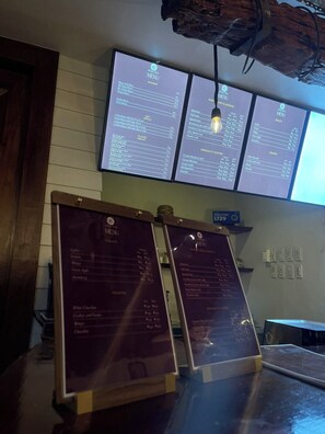 Interior - THE WINDY RIDGE HOTEL (Tagaytay City)