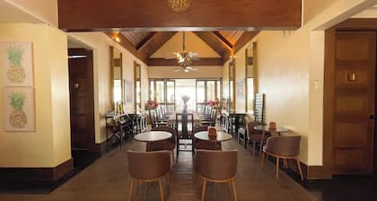 Windy Ridge Hotel Tagaytay