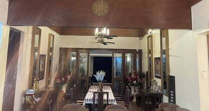 Windy Ridge Hotel Tagaytay