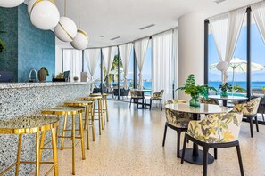 Dining - 3rd-floor beachfront condo with ocean views, balcony, outdoor pool, gym, & AC (Cruz de Huanacaxtle)