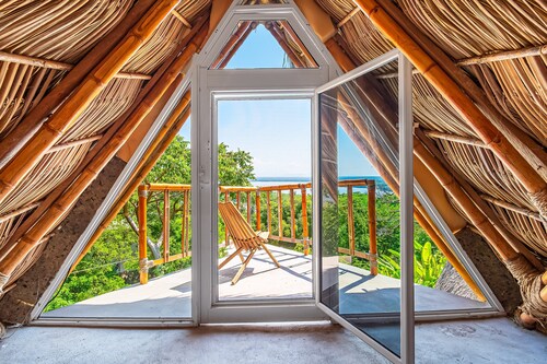 Unwind in Paradise: A Serene Getaway in Isla de Navidad